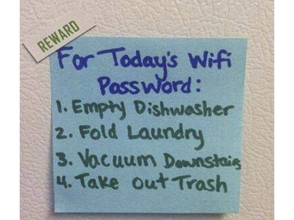 अजीब-गरीब wifi साइन बोर्ड्स!