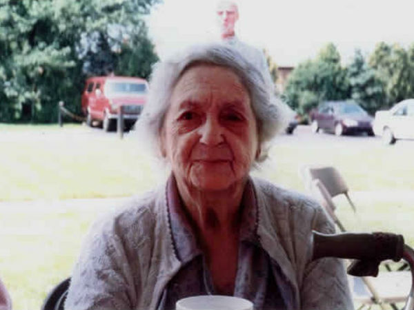 कैसे तस्वीरों में कैद हो गए भूत!