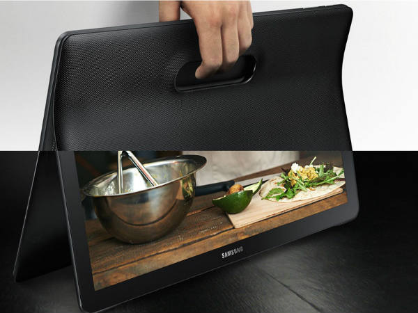 फीचर्स---