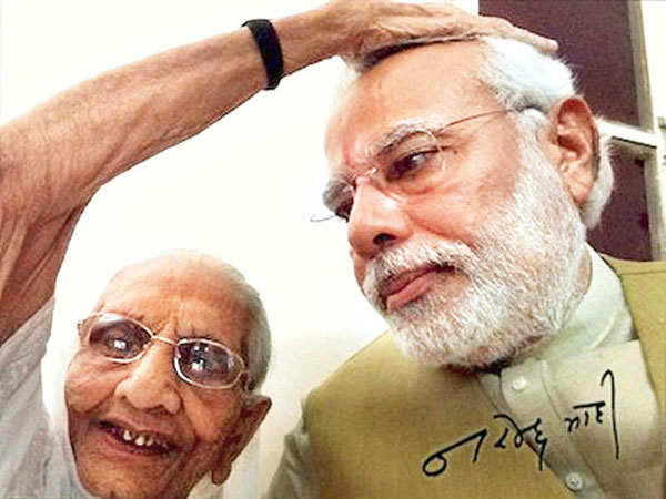 पीएम मोदी और उनकी फेमस सेल्फीज..!