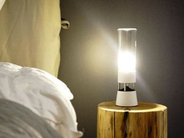 3. सिम्फोनिक बेडसाइड लैम्प