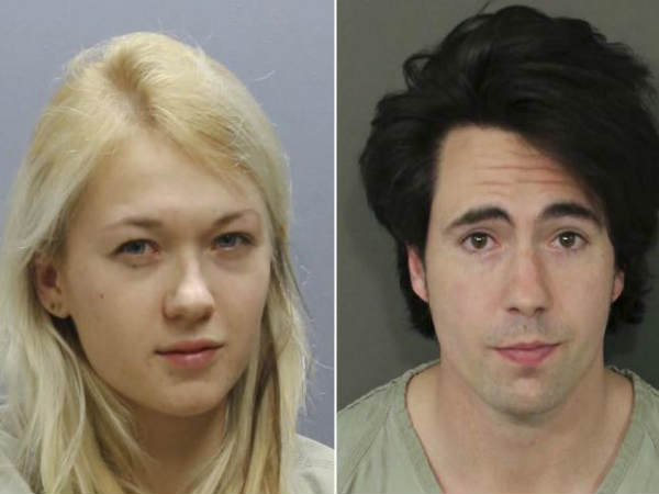 नाबालिग के साथ बॉयफ्रेंड की जबरदस्ती और गर्लफ्रेंड कर रही थी लाइव स्ट्रीमिंग!