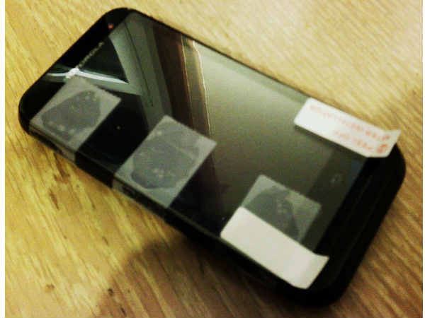 टेप लगाएं