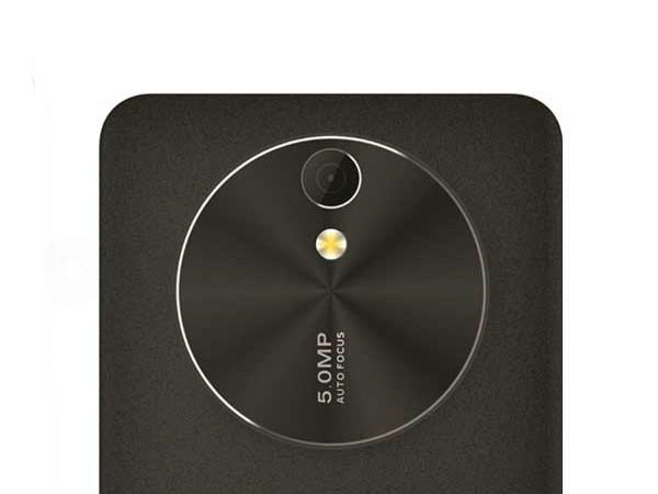 रियर कैमरा और बैटरी