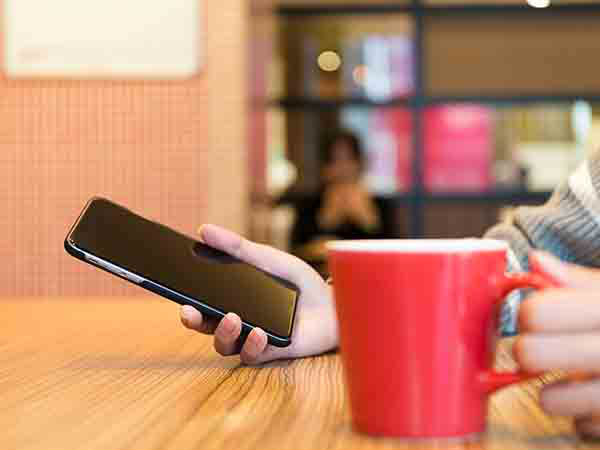 आरकॉम ने शुरू किया 'मूवीनेट प्लान', इंटरनेट और फिल्मों की सुविधा