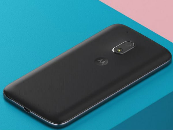 रियर कैमरा