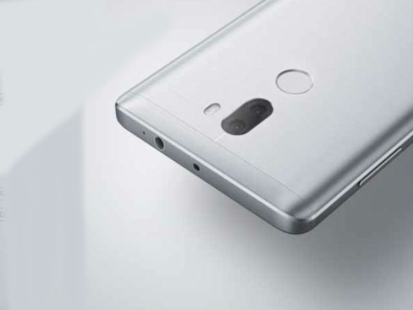 ड्यूल रियर कैमरा सेटअप