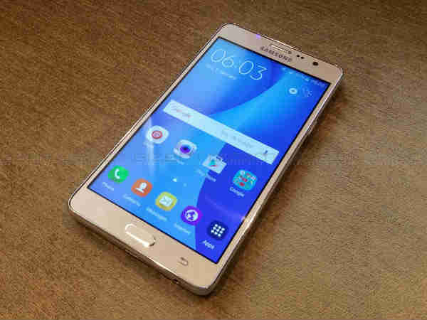 सैमसंग ऑन7 प्रो (गोल्ड)