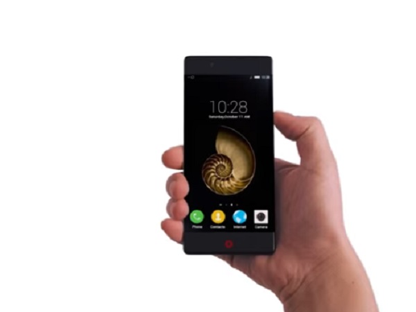 बेज़ल-लेस डिस्‍प्‍ले का पहला प्रकार