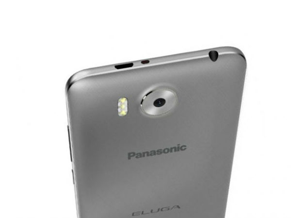 ट्रिपल एलईडी फ़्लैश