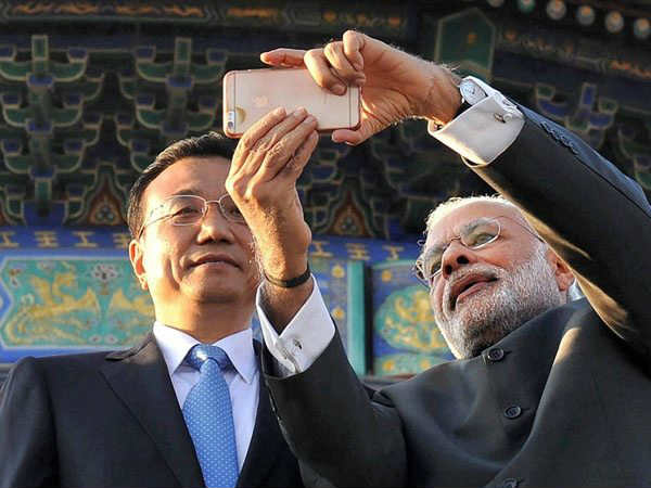 नरेंद्र मोदी कौन सा फोन यूज़ करते हैं