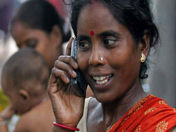 ग्रामीण इलाकों में बढ़ रही है टेलीफोन ग्राहकों की संख्या ग्रामीण इलाकों में बढ़ रही है टेलीफोन ग्राहकों की संख्या