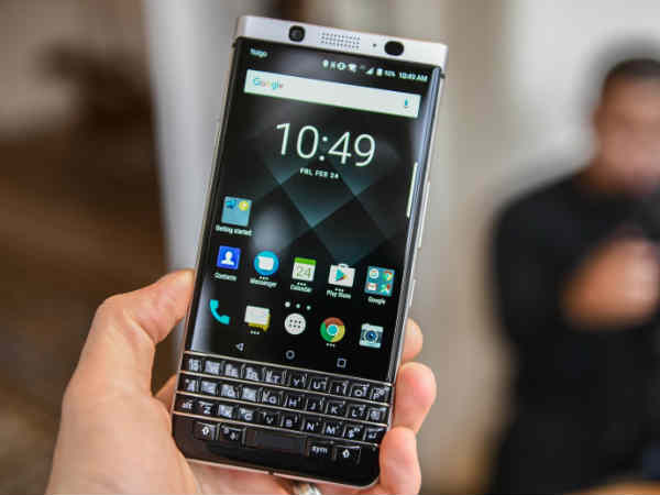 BlackBerry KEYone इंडिया में 1 अगस्त को हो सकता है लॉन्च, जानें कीमत और फीचर्स BlackBerry KEYone इंडिया में 1 अगस्त को हो सकता है लॉन्च, जानें कीमत और फीचर्स