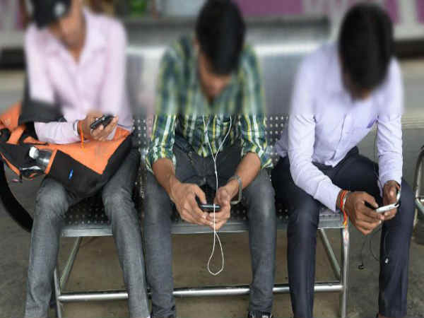 कुछ मिनट का इंतजार है भारी- कुछ मिनट का इंतजार है भारी-