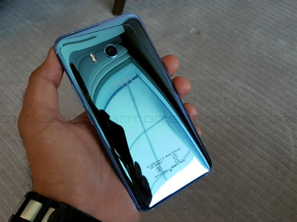 HTC U11 स्मार्टफोन रिव्यू HTC U11 स्मार्टफोन रिव्यू