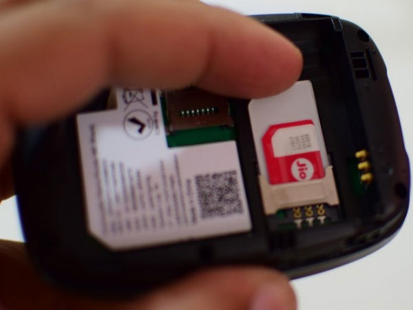Jio का फेस्टिव ऑफर, यहां है पूरी जानकारी Jio का फेस्टिव ऑफर, यहां है पूरी जानकारी