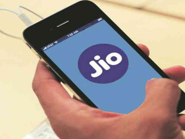 1GB लिमिट के बाद 128kbps होती है इंटरनेट की स्पीड- 1GB लिमिट के बाद 128kbps होती है इंटरनेट की स्पीड-