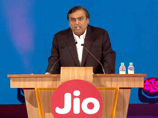 Jio ने फेस्टिवल सीजन में पेश किया धमाकेदार ऑफर! Jio ने फेस्टिवल सीजन में पेश किया धमाकेदार ऑफर!