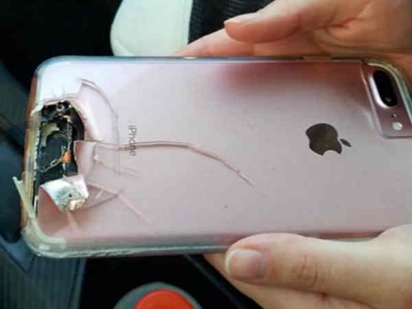 लास वेगास गोलीबारी में iPhone ने बचाई एक महिला की जान लास वेगास गोलीबारी में iPhone ने बचाई एक महिला की जान