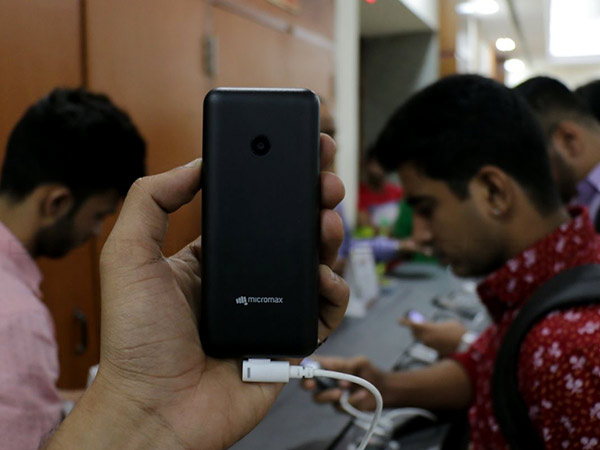 लॉन्च हुआ 4G इनेबल भारत 1, कीमत 2,200 रुपए