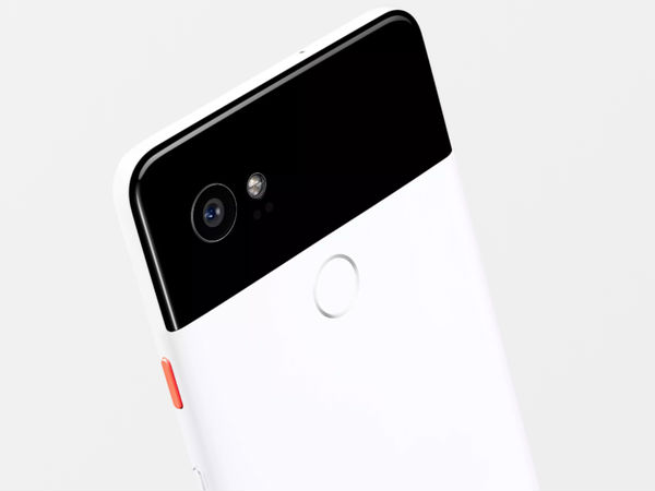 एक दिन में ही आउट ऑफ़ स्टॉक हुआ Pixel 2 XL ब्लैक एंड वाइट वैरिएंट