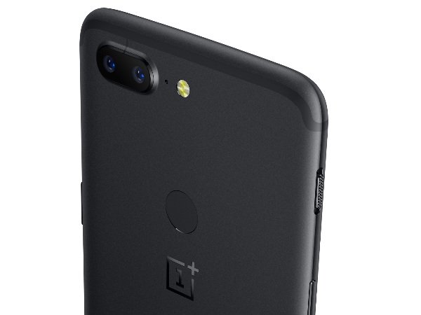 OnePlus 5T पर अपने फेवरेट शो देखें, किताबें पढ़ें- OnePlus 5T पर अपने फेवरेट शो देखें, किताबें पढ़ें-