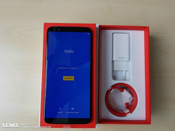 लॉन्च से पहले लीक हुई Oneplus 5T की इमेज, जानें भारत में क्या होगी कीमत लॉन्च से पहले लीक हुई Oneplus 5T की इमेज, जानें भारत में क्या होगी कीमत