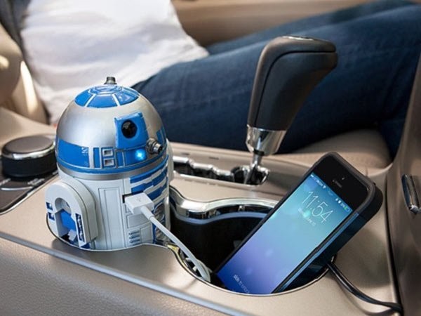 c) Star Wars R2-D2 USB Car Charger c) Star Wars R2-D2 USB Car Charger