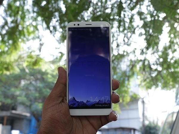 इनफोकस Vision 3 : बढ़िया लुक, बेहतर कैमरा इनफोकस Vision 3 : बढ़िया लुक, बेहतर कैमरा