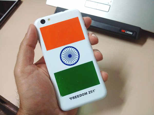 क्या फिर से शुरु होगी 251 रुपए के स्मार्टफोन पर कंट्रोवर्सी क्या फिर से शुरु होगी 251 रुपए के स्मार्टफोन पर कंट्रोवर्सी