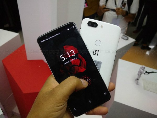 OnePlus 5T Star Wars Limited Edition भारत में लॉन्च,जानें स्पेक्स- फीचर्स और कीमत OnePlus 5T Star Wars Limited Edition भारत में लॉन्च,जानें स्पेक्स- फीचर्स और कीमत