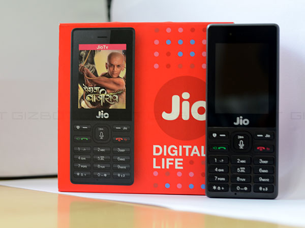Amazon पर लिस्ट हुआ Reliance JioPhone, कीमत देखकर हो जाएंगे हैरान Amazon पर लिस्ट हुआ Reliance JioPhone, कीमत देखकर हो जाएंगे हैरान