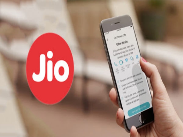 Jio लाया धमाकेदार ऑफर, 101 रुपए में मिलेगा 6GB डेटा