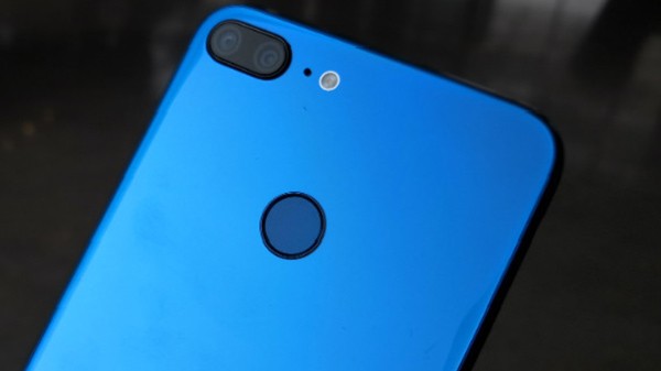 बेस्ट ऑप्शन और ऑल राउंडर है हॉनर 9 लाइट- 