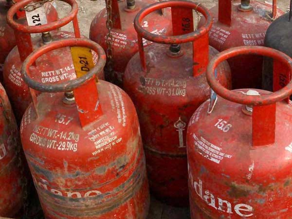 घर बैठे देखें LPG सब्सिडी में मिल रहा है कितना पैसा घर बैठे देखें LPG सब्सिडी में मिल रहा है कितना पैसा