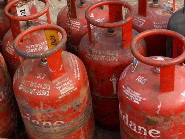 घर बैठे देखें LPG सब्सिडी में मिल रहा है कितना पैसा 