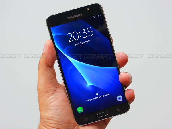 सैमसंग Galaxy J7 Nxt सस्ता हुआ, 1500 रुपए मिलेगा कैशबैक सैमसंग Galaxy J7 Nxt सस्ता हुआ, 1500 रुपए मिलेगा कैशबैक