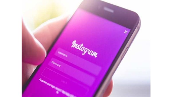 स्मार्टफोन पर कैसे डाउनलोड करें-