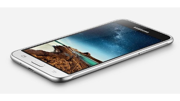 सुपर एमोलेड डिसप्ले- 