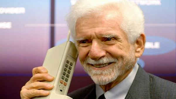 जानें, दुनिया में कब और कहां हुआ था पहला मोबाइल कॉल ?