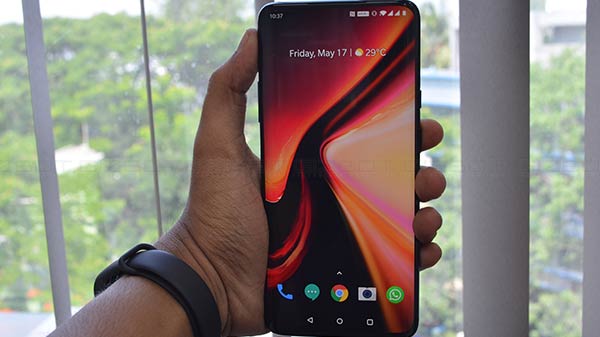 वनप्लस 7 प्रो महत्वपूर्ण फीचर्स/हाईलाइट्स