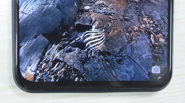 Vivo V17 का स्लिम और इन-डिस्पले फिंगरप्रिंट डिस्प्ले