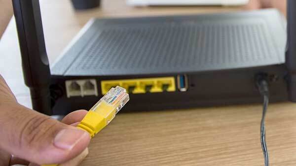 LAN या WAN की वायर को चेक करें LAN या WAN की वायर को चेक करें