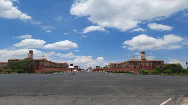 4. तस्वीरों को सीधा करना