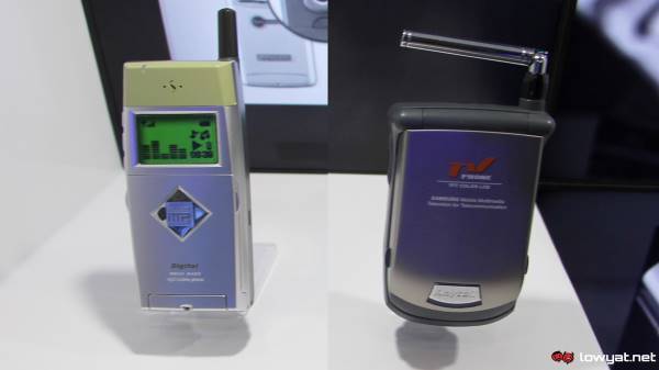 सैमसंग का एंटीना वाला फोन