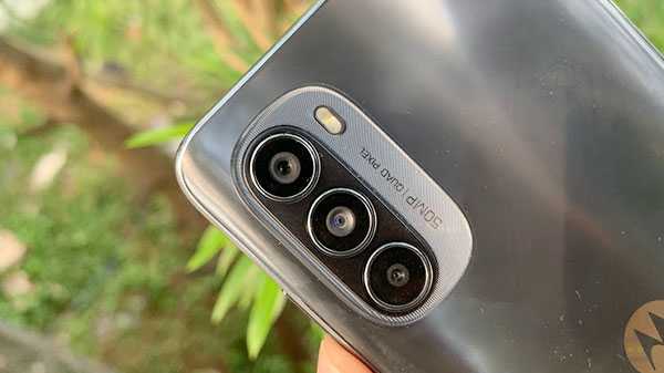 भारत में लॉन्च हुआ सबसे पतला और हल्का स्मार्टफोन Moto G52 भारत में लॉन्च हुआ सबसे पतला और हल्का स्मार्टफोन Moto G52