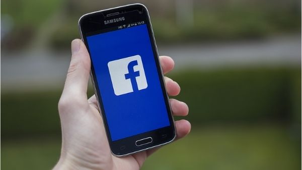 Facebook Tips: यूँ चुटकियों में क्लियर करें फेसबुक सर्च हिस्ट्री Facebook Tips: यूँ चुटकियों में क्लियर करें फेसबुक सर्च हिस्ट्री