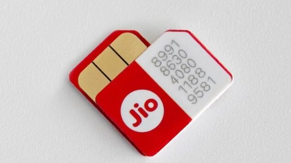 Jio Recharge: रिलायंस जियो के 1.5GB डेटा के साथ आने वाले प्रीपेड प्लान्स की पूरी लिस्ट Jio Recharge: रिलायंस जियो के 1.5GB डेटा के साथ आने वाले प्रीपेड प्लान्स की पूरी लिस्ट