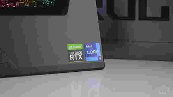 Asus ROG Flow Z13 (222) Review: परफॉर्मेंस Asus ROG Flow Z13 (222) Review: परफॉर्मेंस