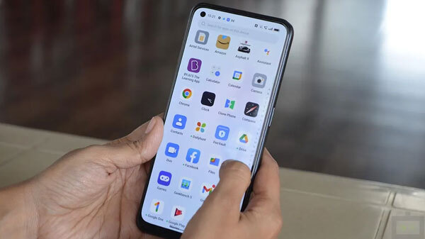 Oppo Reno 8 5G Review : डिस्प्ले Oppo Reno 8 5G Review : डिस्प्ले